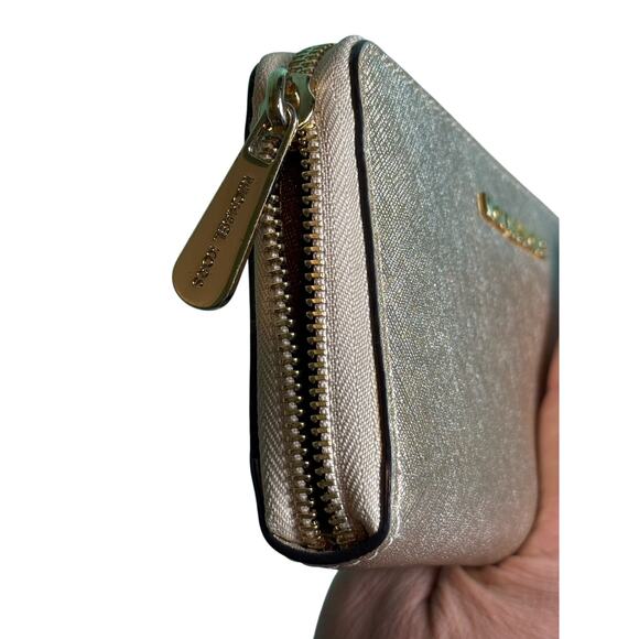 MICHAEL Michael Kors Jet Set Travel Metallic Leather Wallet*Gorgeous*Like new - Picture 10 of 11